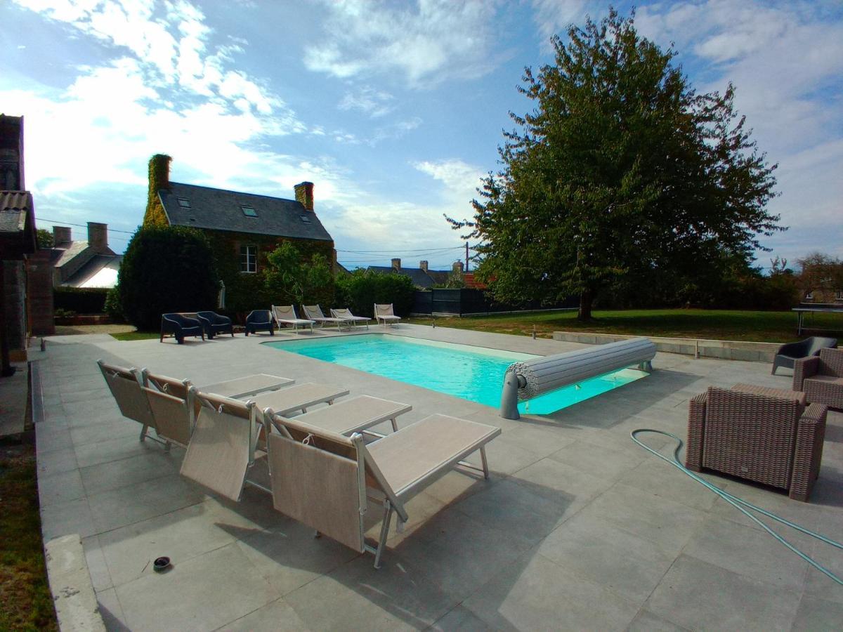Villa DOMAINE DES TISSEYS vue sur le Mont St Michel à Dragey-Ronthon Extérieur photo